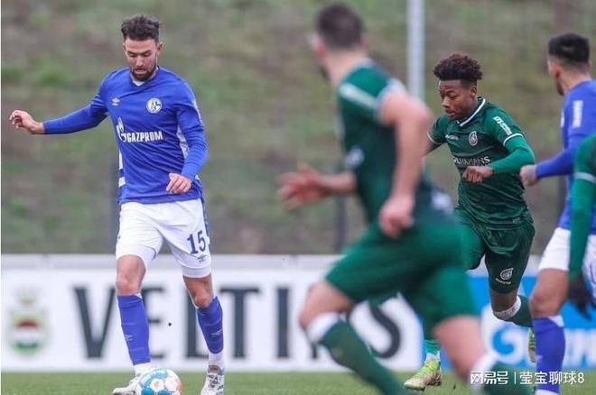 足球爸爸 足球爸爸