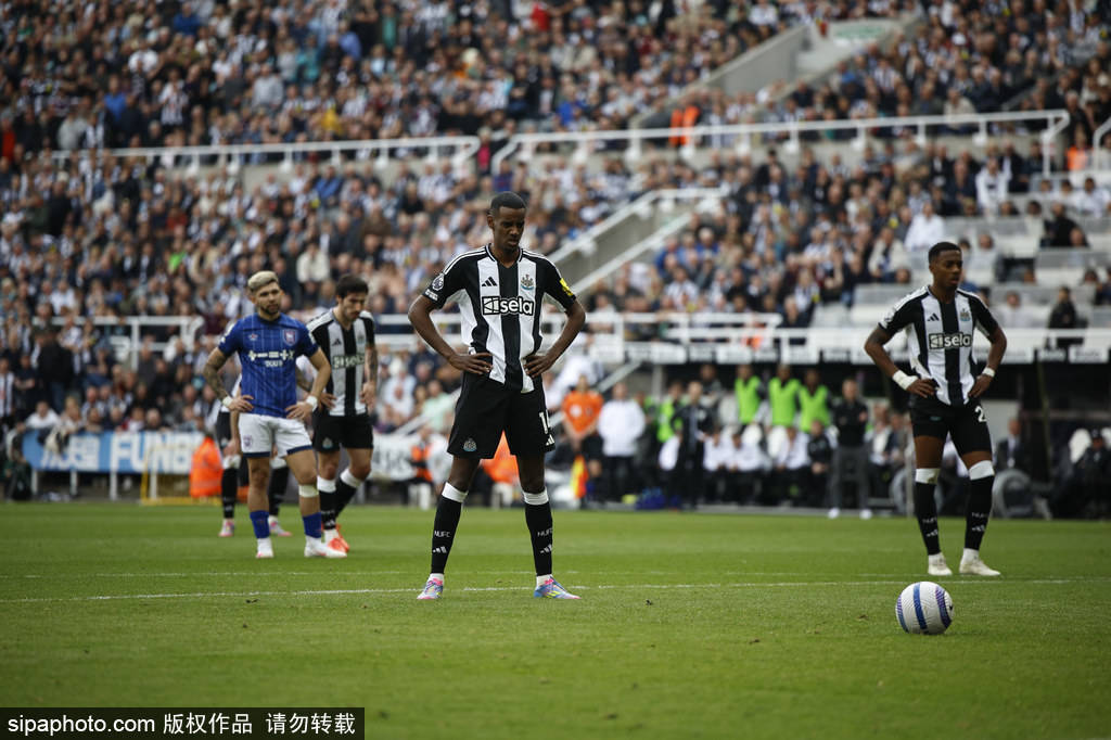 利物浦宣布伊萨克加盟,今夏斥资近5亿,力争三冠王