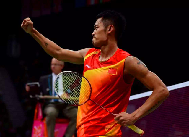 事中表现突 事中表现突